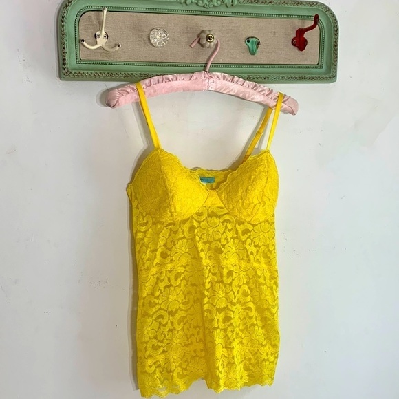 Marciano yellow lace nylon spaghetti strap tank top women’s large - Picture 1 of 4